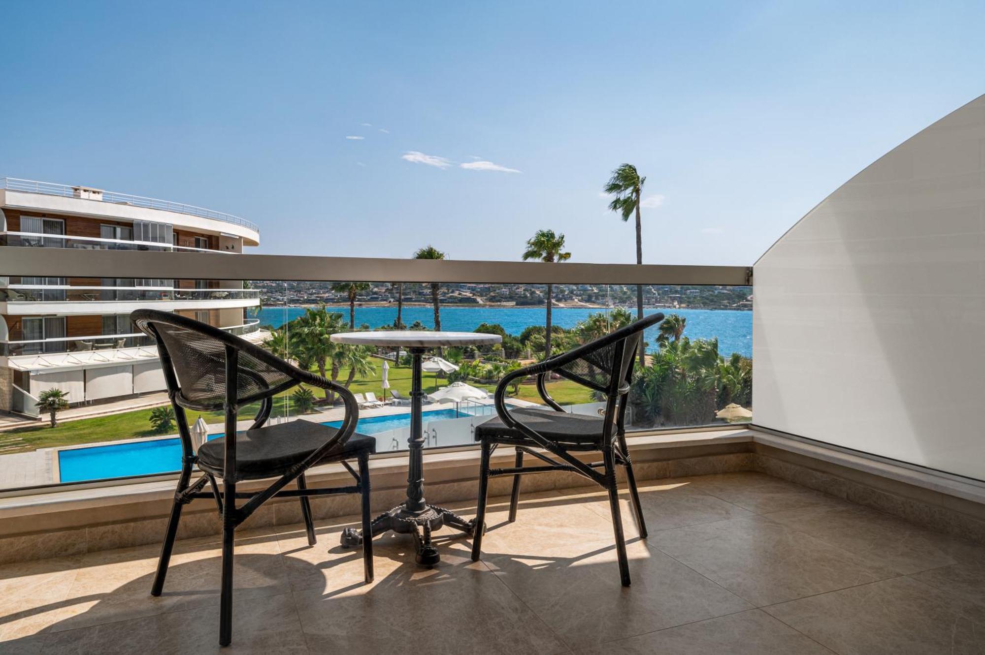 La Quinta By Wyndham Cesme Hotel İzmir Buitenkant foto